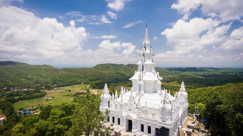 Chaiyo Vana Chiang Mai Bagian luar foto